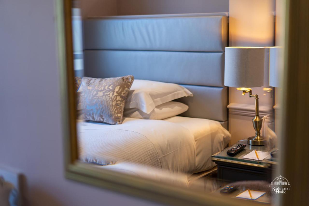 Burlington House Boutique Acomodação com café da manhã Oxford Exterior foto A bedroom at the hotel
