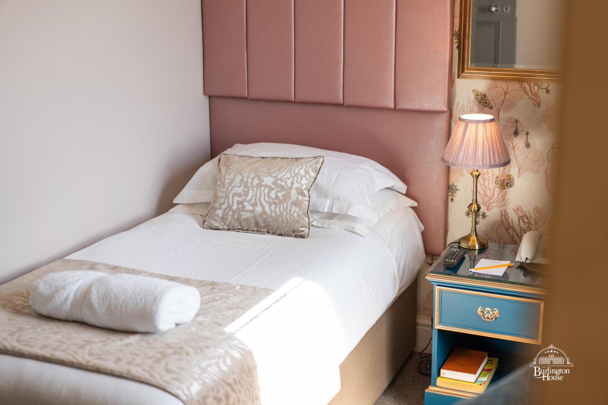 Burlington House Boutique Acomodação com café da manhã Oxford Quarto foto A single bed