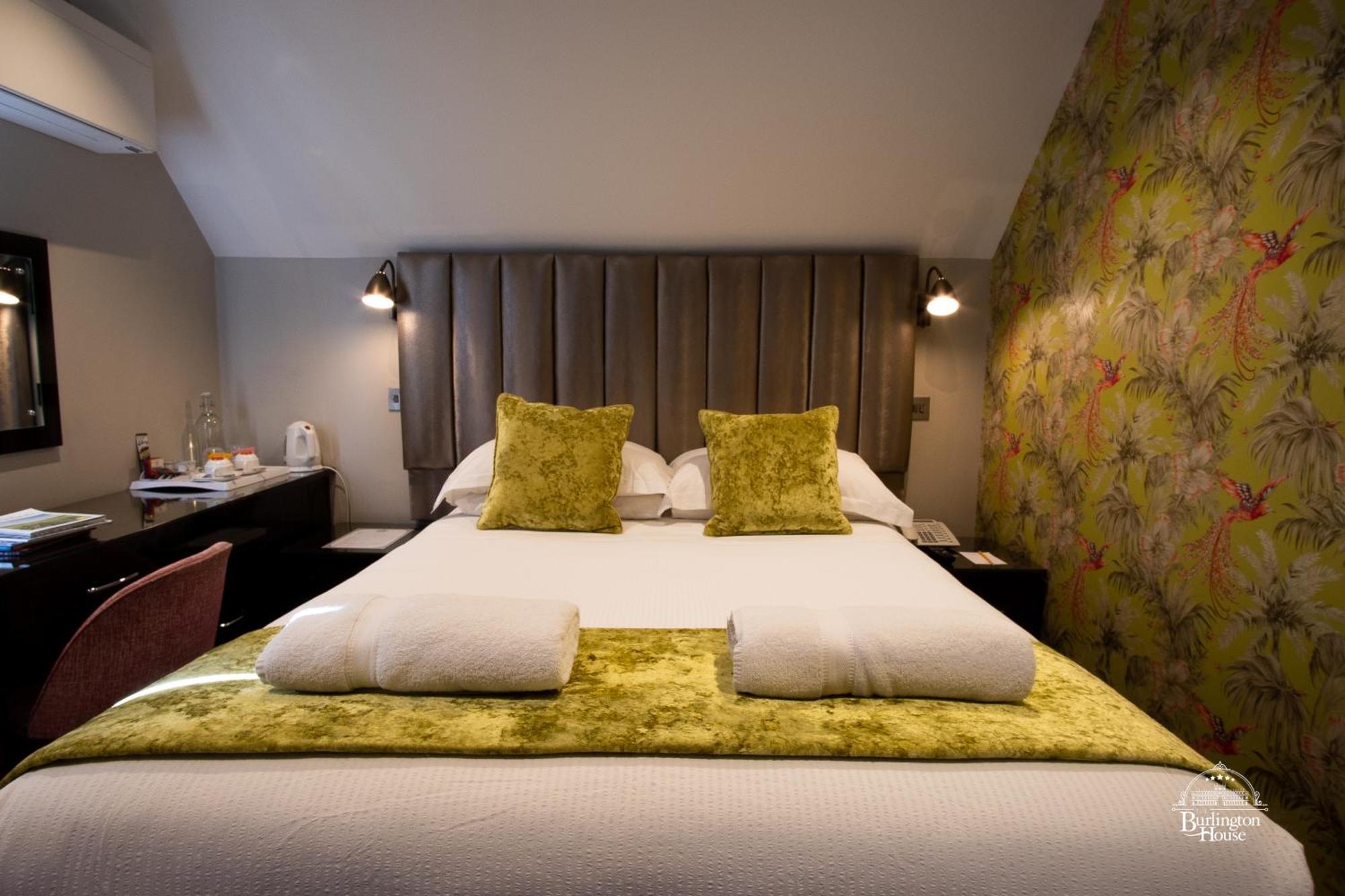 Burlington House Boutique Acomodação com café da manhã Oxford Quarto foto A bedroom at The Old Bank Hotel